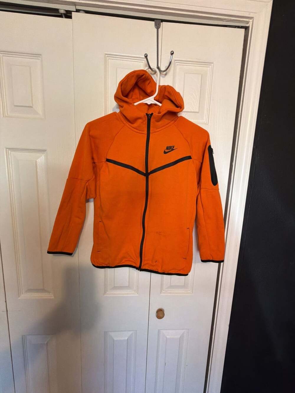 Nike Tech Fleece Full-Zip Hoodie Size 12Y Orange Black Kids